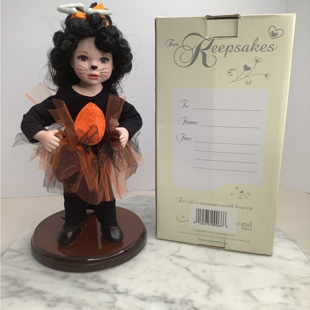 Keepsakes Happy Howling Halloween Cat Doll with Orange and Black Outfit, 2009